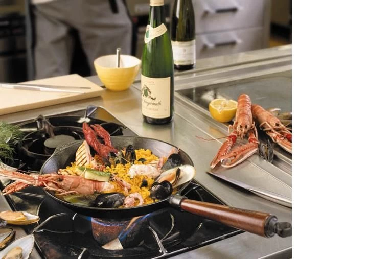 Poele Wok En Fonte Ø32 Cm - Poignée Noyer – Image 3